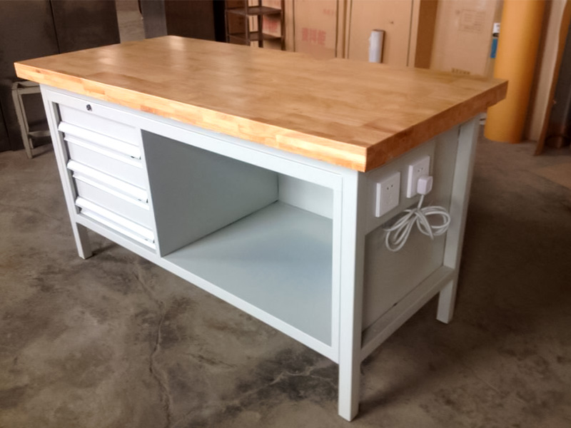 實(shí)木鉗工臺