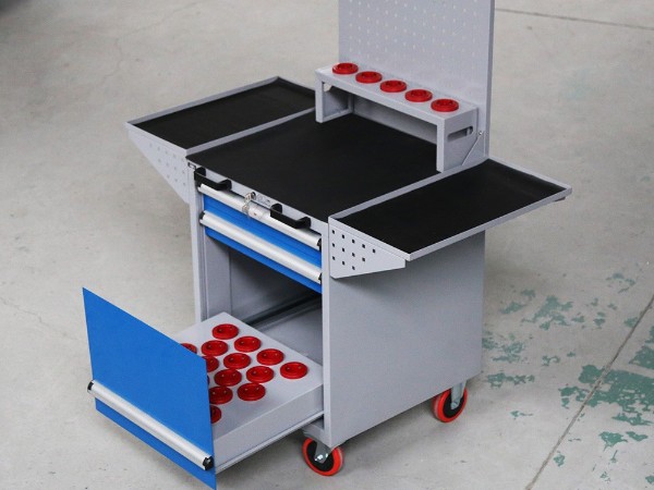 多功能刀具車有什么結(jié)構(gòu)特點(diǎn)？