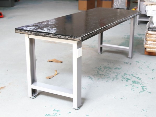 不銹鋼工作臺(tái)適用于哪些工作場(chǎng)景？