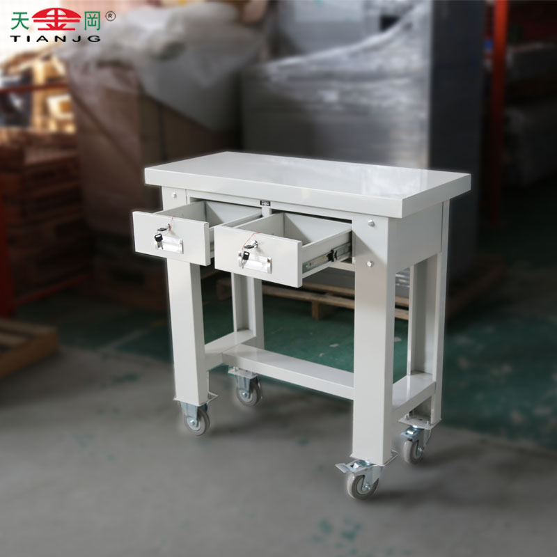 可移動(dòng)車間工作桌的優(yōu)勢(shì)在哪里？