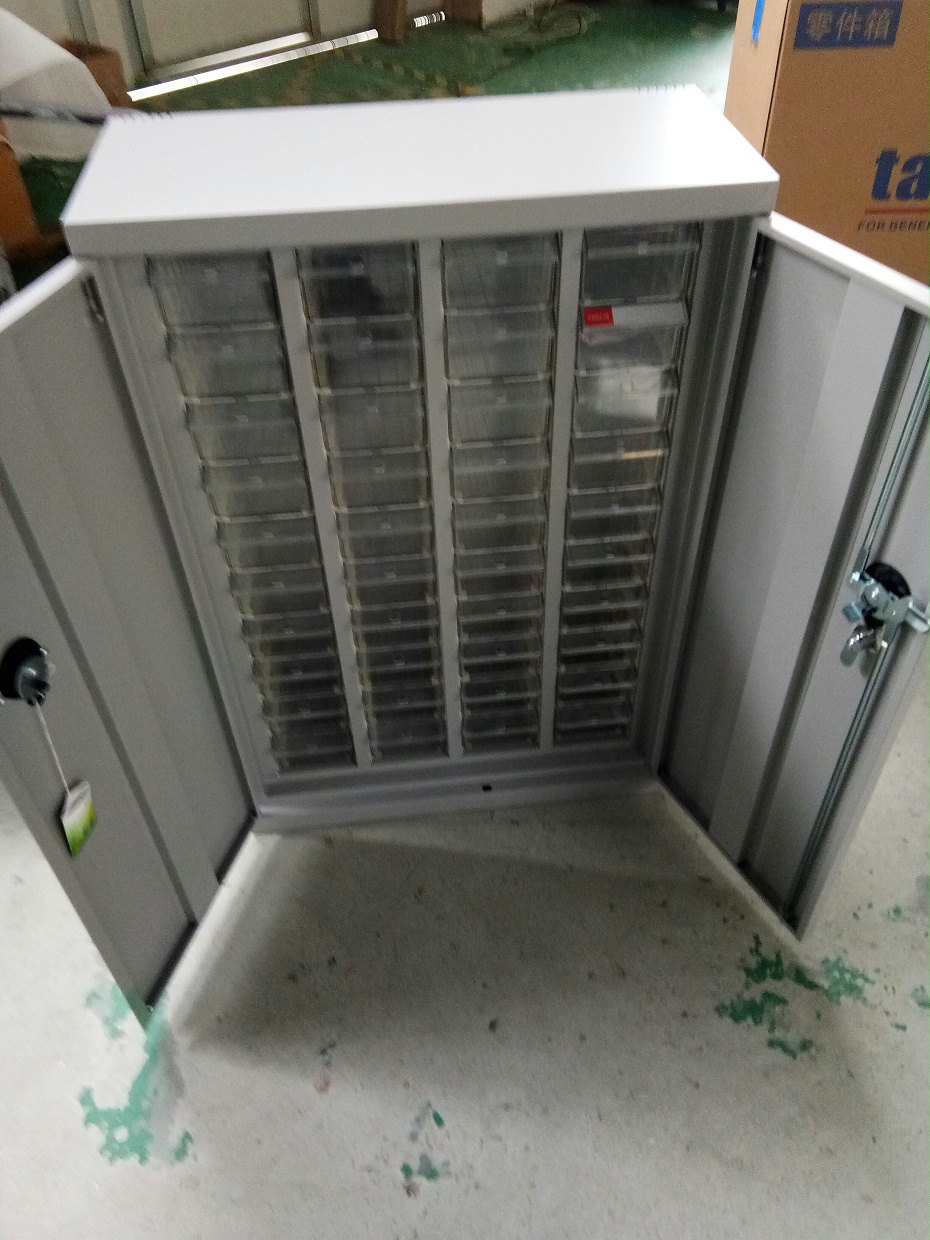 40抽帶門(mén)零件柜